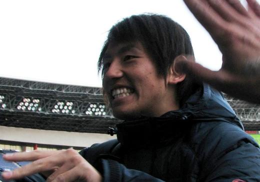 選手登場時の兵藤慎剛